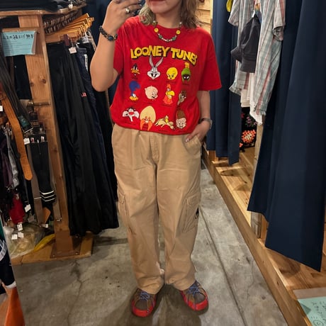 LOONEY TUNES キャラクターTシャツ