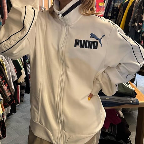 PUMAトラックジャケット