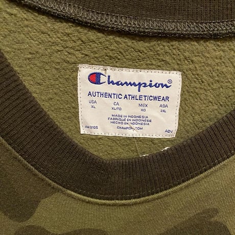 Champion 迷彩柄スウェット