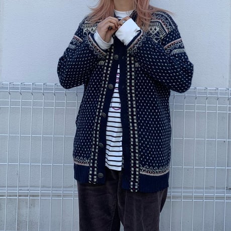 ノルディック柄カーディガン