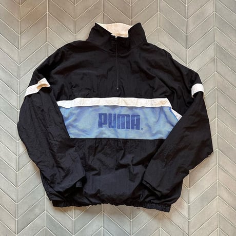 PUMAハーフジップナイロンPO