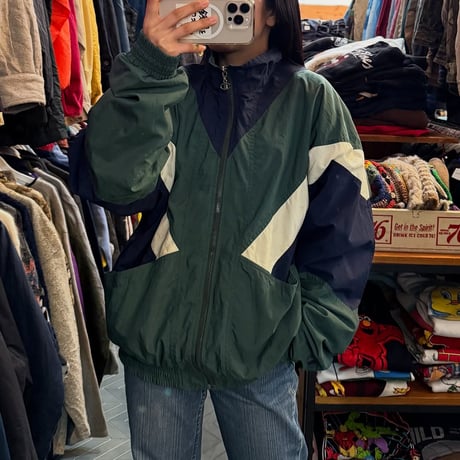 champion ナイロンジャケット