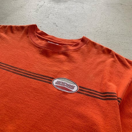 adidasスリーストライプスTシャツ