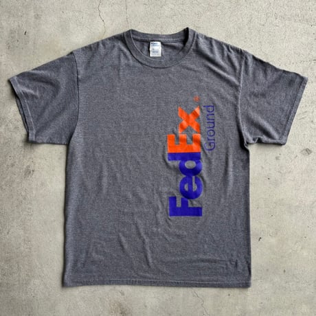 FedEx 企業ロゴプリントTシャツ