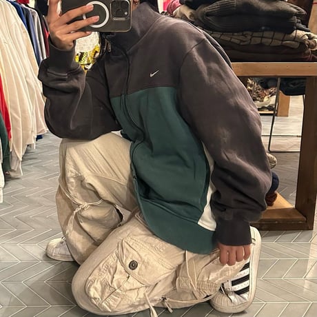 NIKE フルジップスウェット