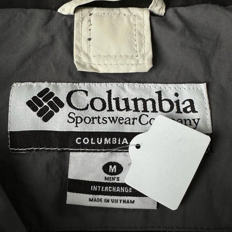 Columbiaナイロンジャケット