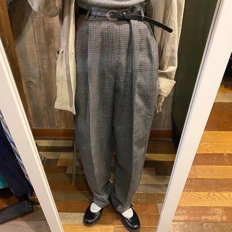 カナダ製スラックス