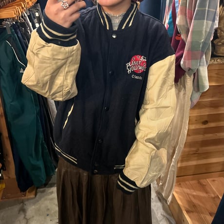 PLANET HOLLYWOOD スタジャン
