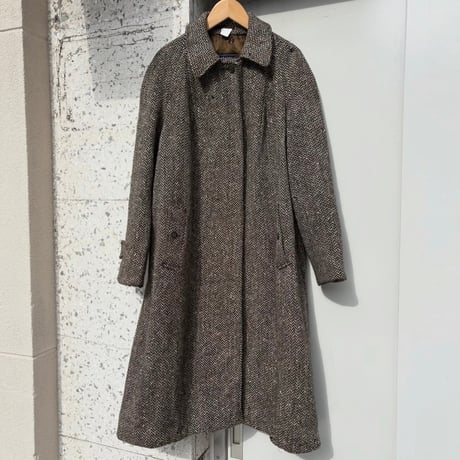 Burberrys’ヘリンボーン柄ウールコート