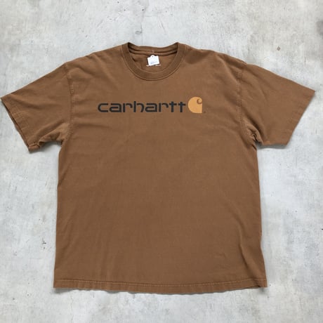 Carhartt でかロゴTシャツ