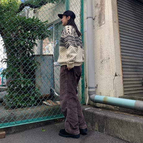 チロルニットプルオーバー