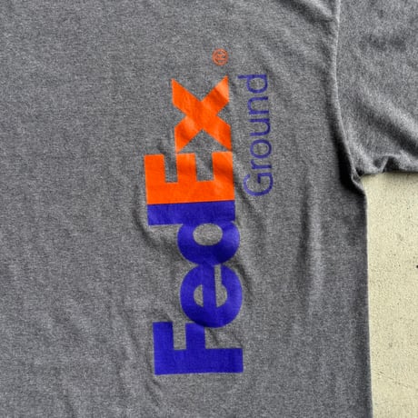 FedEx 企業ロゴプリントTシャツ