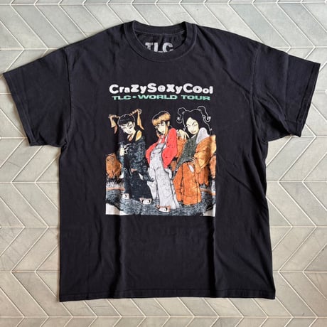 TLCグラフィックTシャツ