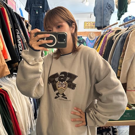 ルーニー・テューンズ タズ 刺繍トレーナー