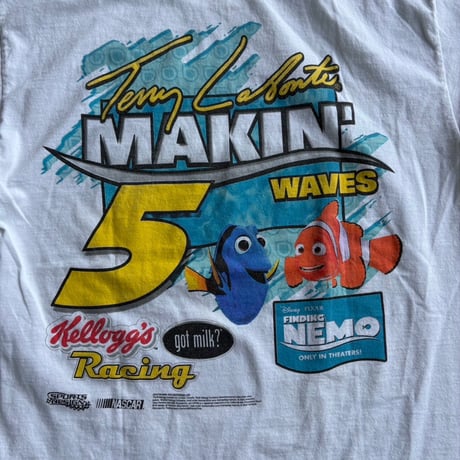 00s ファインディング・ニモ × NASCAR レーシングTシャツ