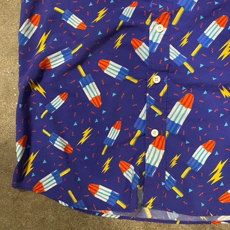 アイス柄シャツ