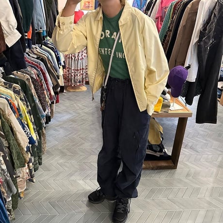 ライトイエロースウィングトップ🍋