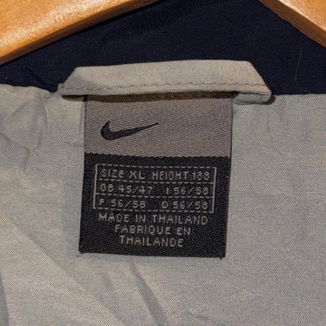 NIKE バイカラーナイロンジャケット