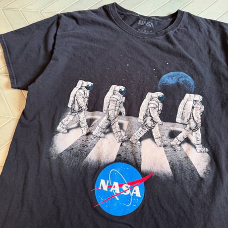 NASA アビー・ロードTシャツ