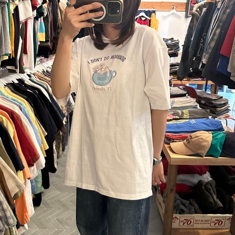 ねこちゃん刺繍Tシャツ