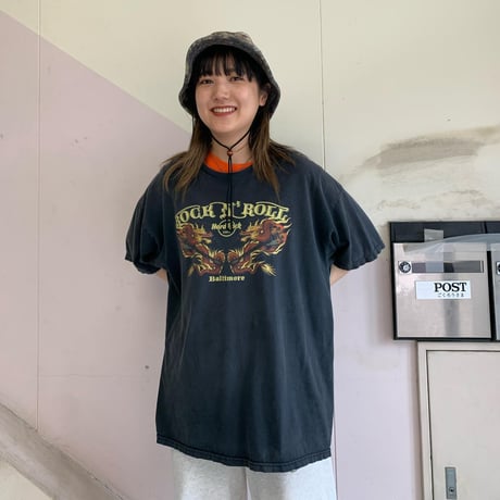 Hard Rock ドラゴンTシャツ