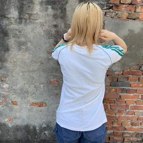 80's adidas VネックTシャツ