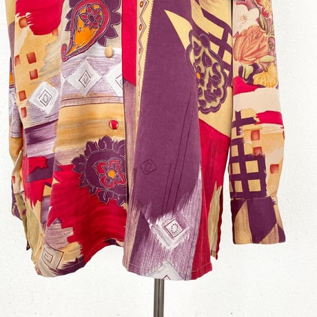 ポリエステルアート柄シャツ