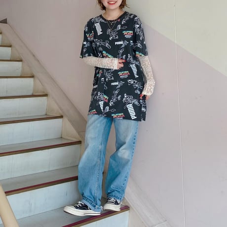 PUMA総柄プリントTシャツ