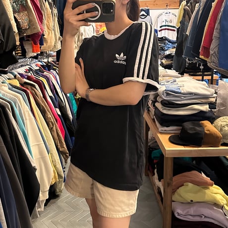 adidas スリーストライプT