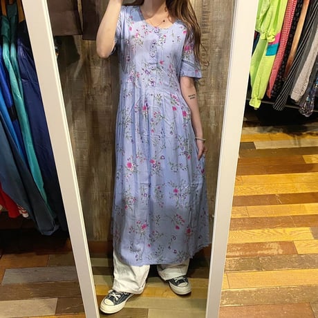 花柄ロングワンピース