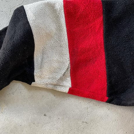 TOMMY HILFIGERデザインフリースプルオーバー