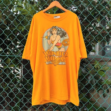 DC COMICS ワンダーウーマン プリントTシャツ
