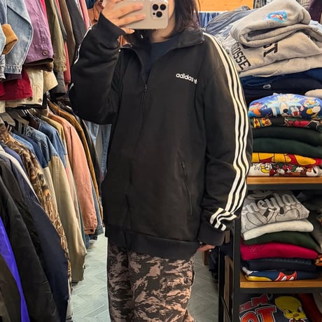 adidas トラックジャケット