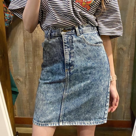 USA製GUESSデニムスカート
