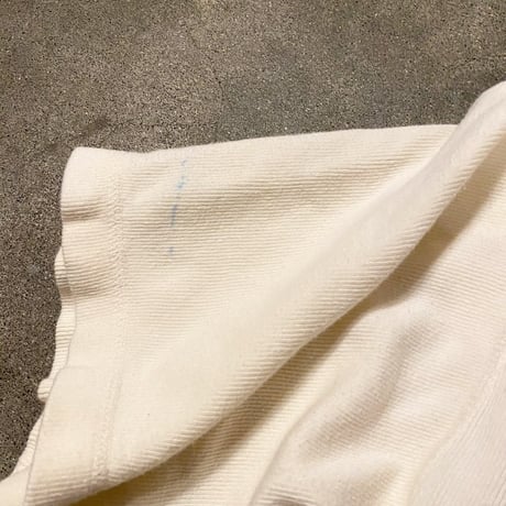 Levi'sヘンリーネックTシャツ