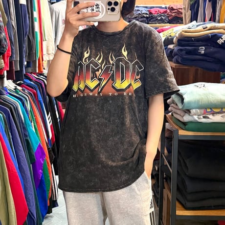 AC/DC ファイヤーロゴツアーTシャツ