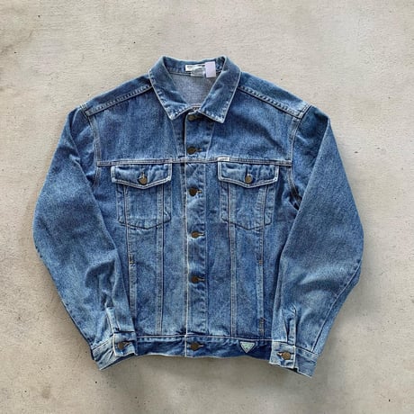 GUESSデニムジャケット