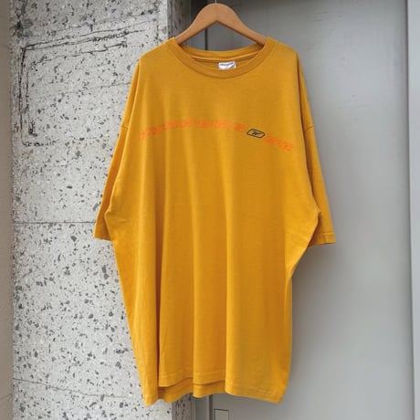 Reebok プリントTシャツ