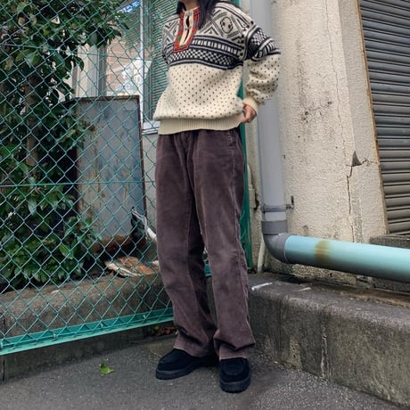 チロルニットプルオーバー
