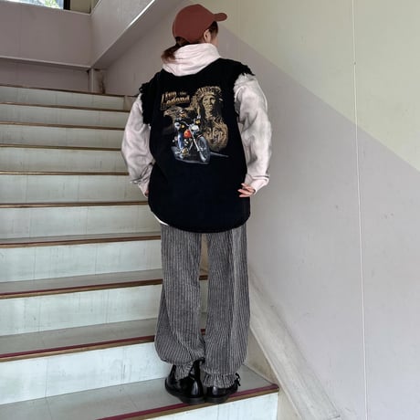 バックプリントノースリーシャツ