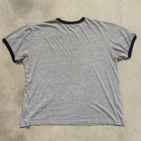 GUESS リンガーTシャツ
