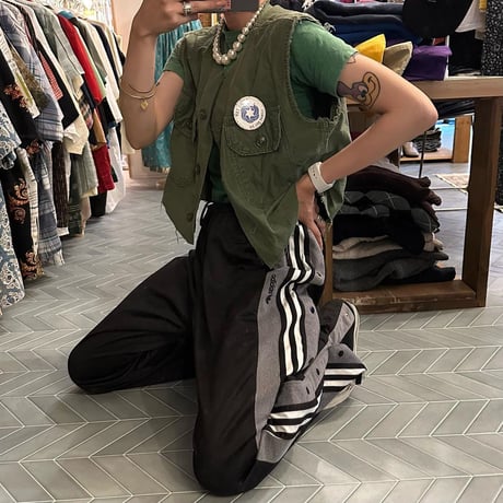 adidasスナップトラックパンツ🪽