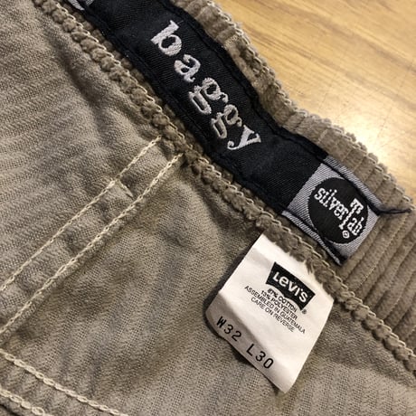 90's Levi's シルバータブ 太畝コーデュロイ W32 L30〝baggy〟