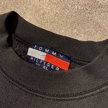 TOMMY HILFIGER　sweat