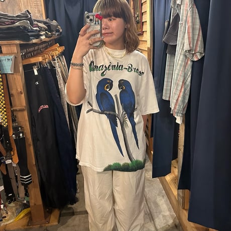 amazonia-Brasil インコ グラフィックTシャツ