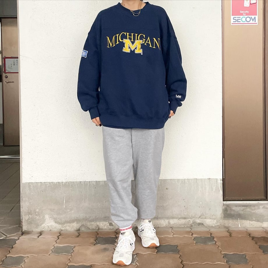 61207b5d8696c7188d5b5bd2
