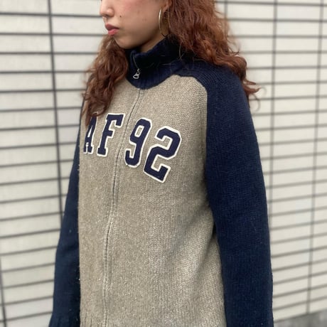 ジップアップニットジャケット