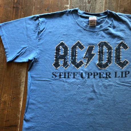 AC/DCバンドTシャツ