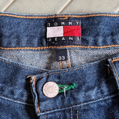 TOMMY JEANS ペインターハーフパンツ