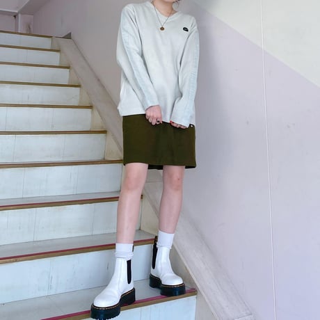 NIKE Vネックリブスウェット